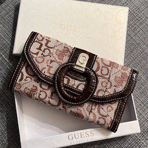 BNWT Guess by Marciano Wallet